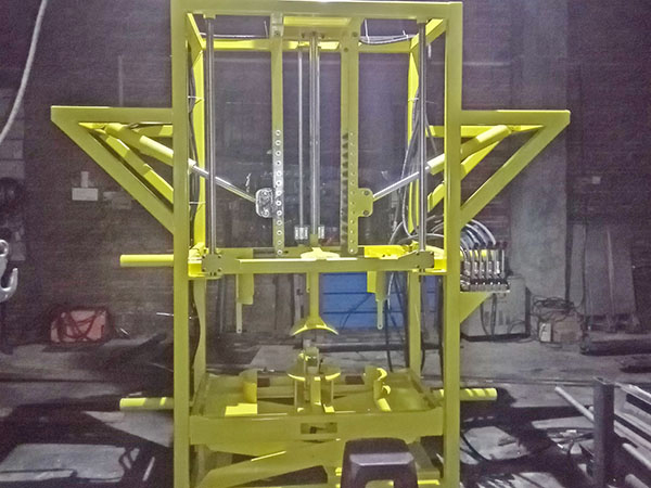 液壓式套胎機(jī)