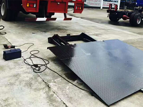 汽車升降尾板?出現(xiàn)故障時(shí)的維修方法